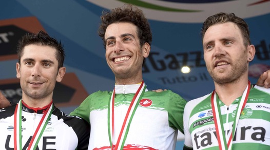 Ciclismo, Fabio Aru tricolore: vittoria dedicata a Michele Scarponi