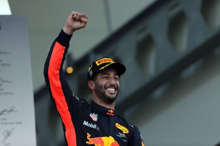 F1 Red Bull, Ricciardo: «Vettel deve pensare prima di agire»