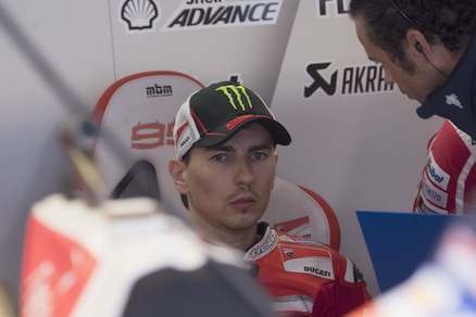 MotoGp Ducati, Lorenzo: «Guardiamo avanti»