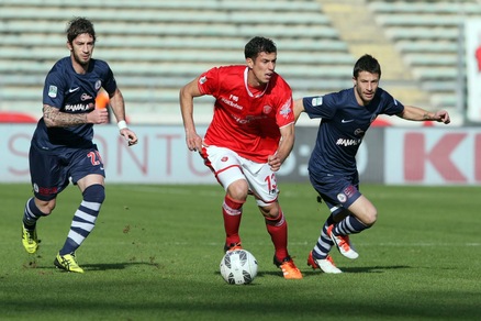 Calciomercato Bari, Gentsoglou all'Hajduk a titolo definitivo