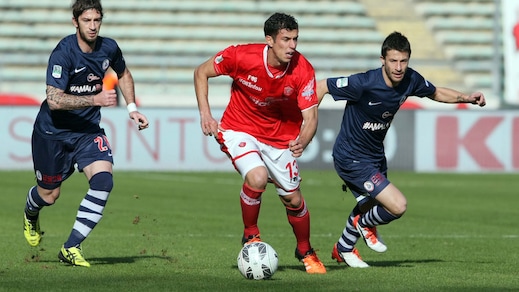 Calciomercato Bari, Gentsoglou all'Hajduk a titolo definitivo