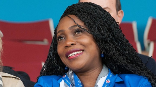 Como a rischio dilettanti: non arrivano i soldi della moglie di Essien