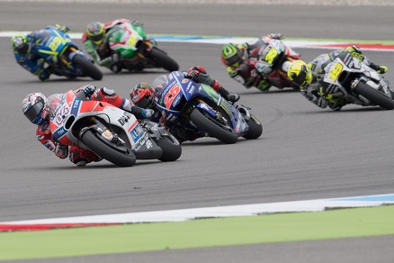 MotoGp, Sachsenring: Dovizioso vola nelle libere, Rossi 16°