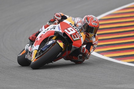 MotoGp Germania: a Marquez le ultime libere, Rossi 12°