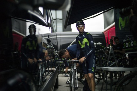 Tour de France: brutta caduta per Valverde, si ritira dalla Grande Boucle