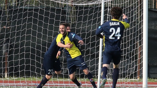 Calciomercato Santarcangelo, Stambazzi scelto come ds