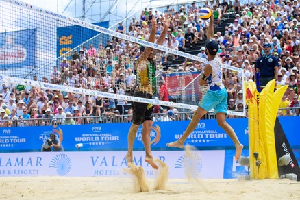 Beach Volley: Lupo-Nicolai superano ancora Alison-Bruno e vanno in finale