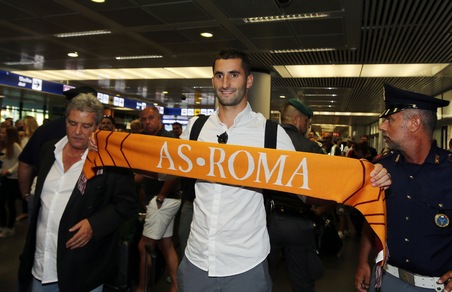 Roma, ecco Gonalons: «Felice di essere qui»