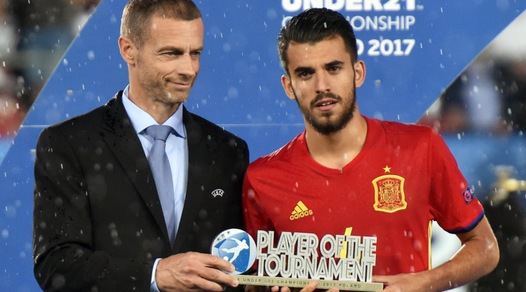 Dalla Spagna: «Guerra Barca-Real per Ceballos»