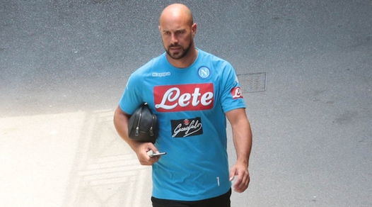 Napoli, Reina senza sorriso: da volto-immagine a portiere in bilico