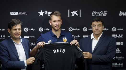 Calciomercato Juventus, Neto presentato a Valencia