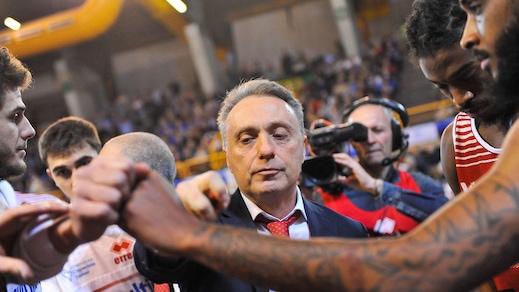 Caserta presenta coach Bucchi: "Presupposti per una buona squadra"