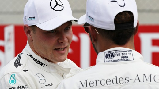 F1, Bottas: «Macchina perfetta. Che sfida con Vettel!»
