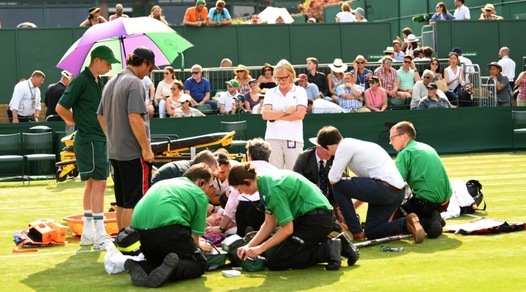 Mattek Sands negli Usa per operarsi al ginocchio dopo l'infortunio a Wimbledon