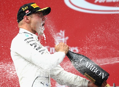 F1: Bottas ci crede, Hamilton giù