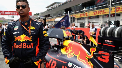 F1 Red Bull, Ricciardo: «Gara divertente, partenza decisiva»