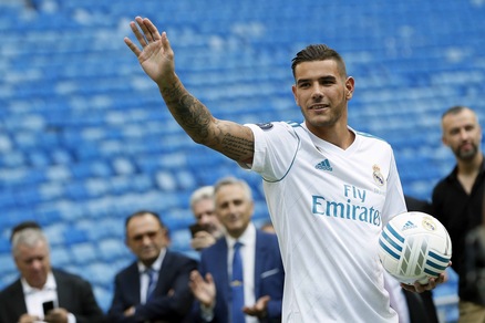 Theo Hernandez presentato al Real Madrid
