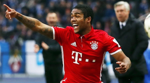 Juventus, fatta per Douglas Costa. Mercoledì a Torino per le visite