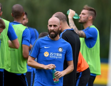 Inter, le immagini del primo allenamento da nerazzurro di Borja Valero