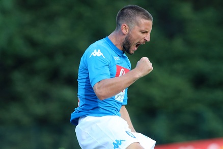 Napoli, Mertens-show nel primo test: è già in forma Champions