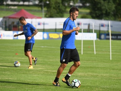 Inter, Sabatini: «Jovetic al Siviglia? O alle nostre richieste, o resta»