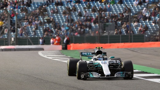 F1 Gp Silverstone: Mercedes avanti nelle seconde libere, Vettel 4°