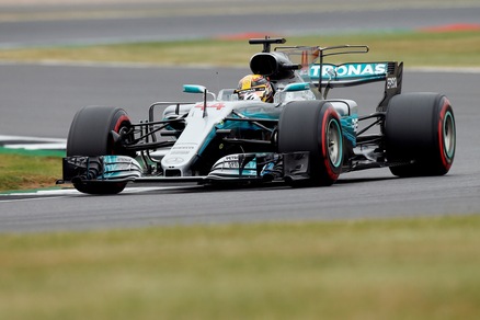 F1 Gp Silverstone: terze libere a Hamilton, Vettel 2°