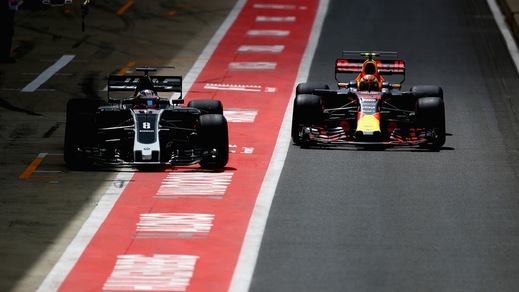 F1 Haas, Grosjean furioso: «Punite Hamilton»