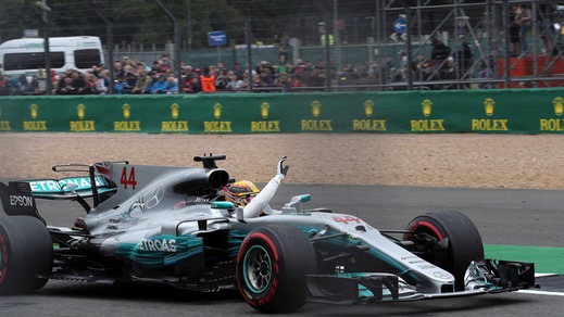 F1, Silverstone: Hamilton vola, ma in lavagna irrompe Raikkonen