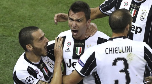 Juventus, Mandzukic: «Minacce Bonucci ad Alves? Ecco la mia verità»