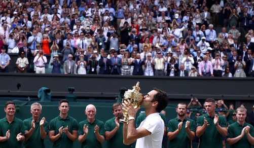 Wimbledon si inchina a Roger Federer: 8 volte campione