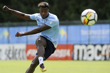 Napoli, sgambetto alla Juventus: offerta alla Lazio per Keita