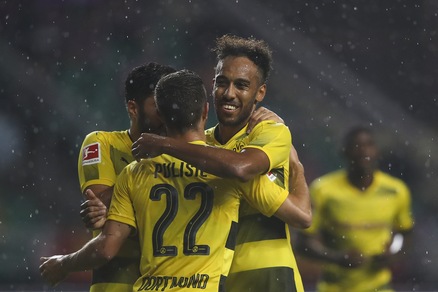 Milan-Borussia Dortmund 1-3: che show Aubameyang!