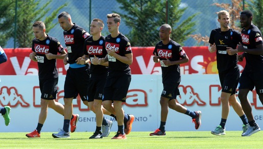 Napoli: la Sampdoria prende Zapata e Strinic, e stringe per Tonelli