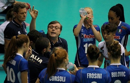 Volley: Europei U16 femminili, l'Italia parte col botto