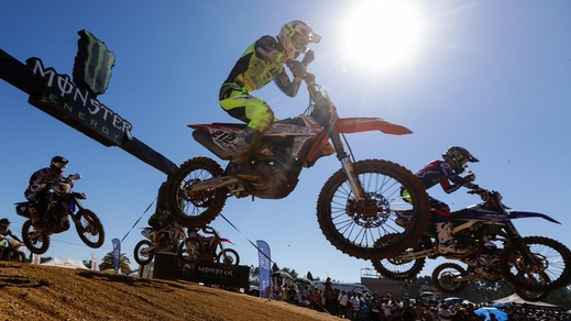 Motocross: tragico incidente all'Europeo 85cc, muore il giovane Cuharciuc