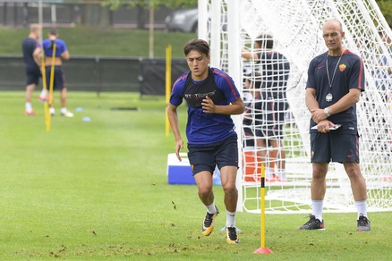 Roma, applausi per Ünder: in allenamento gol e numeri