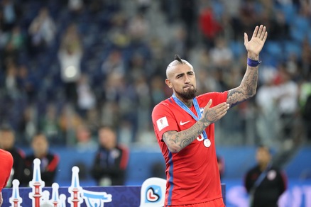 Ancelotti gela l'Inter: «Vidal resta al Bayern Monaco»