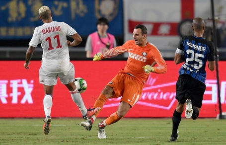 Inter-Lione 1-0: decide Jovetic nella ripresa