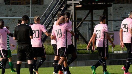 Bufera a Palermo: i tifosi impediscono alla squadra di allenarsi