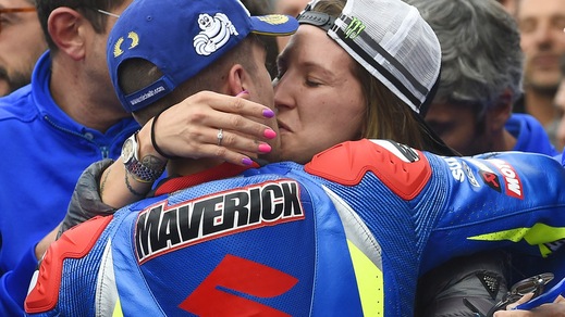 La Fontanesi protagonista di un video di Vega Jones