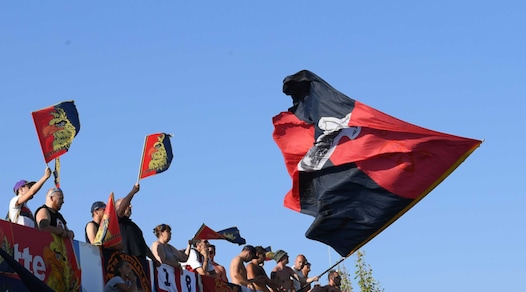 Delegazione del Genoa ai funerali di Guido De Prà