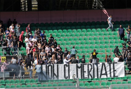 Palermo, incendiato un botteghino del Barbera
