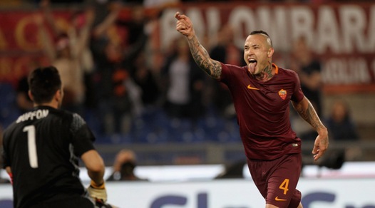 Roma, Nainggolan al tifoso della Juventus: «È la squadra sbagliata, niente autografo»