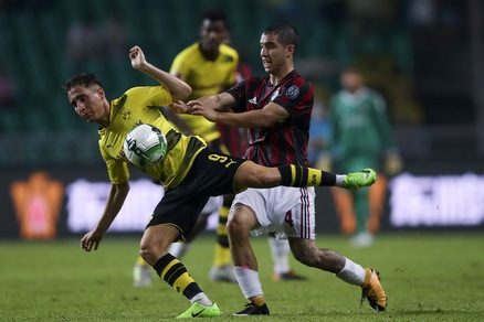 Milan, lo strano caso di Josè Mauri: non è sul mercato, ma non gioca