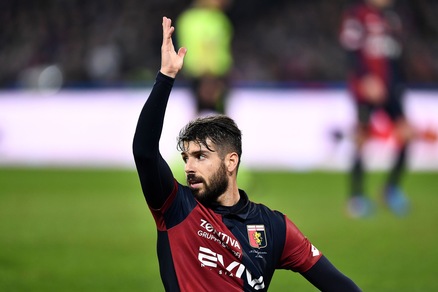 Serie A, Genoa-Heerenveen 4-0: brillano Veloso e Simeone