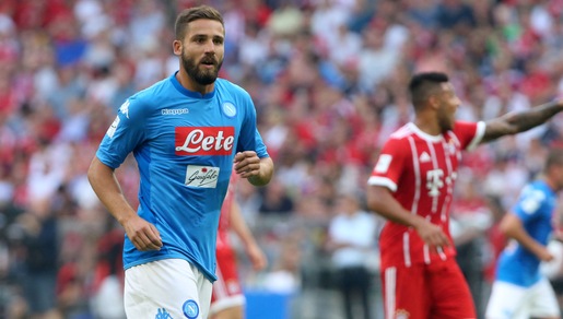 Calciomercato, continua il duello Sassuolo-Cagliari per Pavoletti