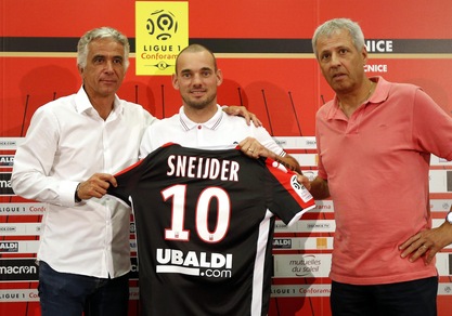Nizza, Sneijder si presenta: «Battiamo il Napoli!»