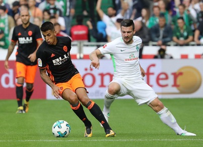 Juve, anche il Tottenham su Cancelo: il Valencia gioca al rialzo