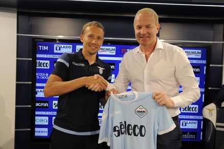 Lazio, Lucas Leiva si presenta: «Mi ispiro a Ronaldo»